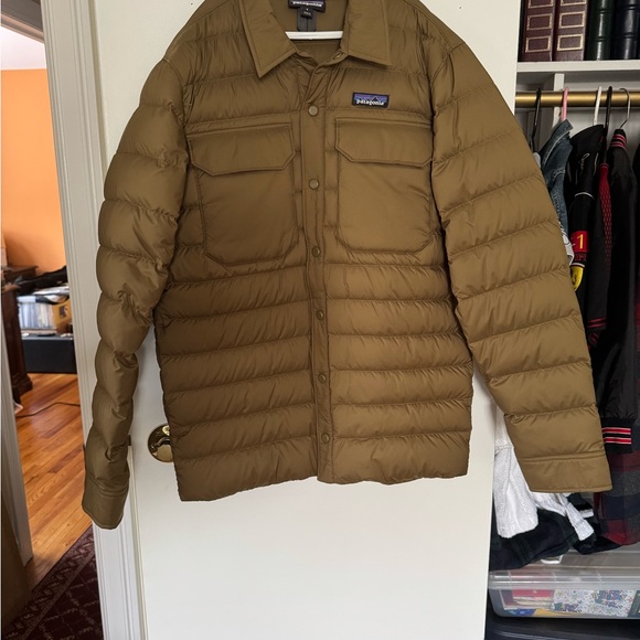 Patagonia Brown Puffer Jacket with Stand-Up Collar - Picture 1 of 2